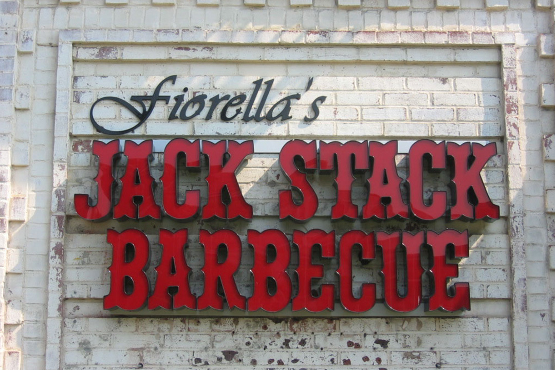 Jack-Stack-BBQ-Plaza-3
